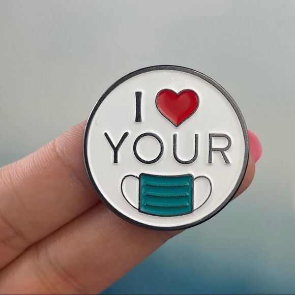I ♥️ Your Mask Enamel Pin/ Brooch Lapel - Picture 1 of 6